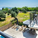 Luxury Emily Villa *