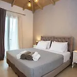 Luxury Emily * Svoronata