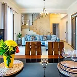 Luxury Emily Villa