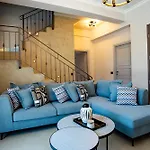 Luxury Emily * Σβορωνάτα