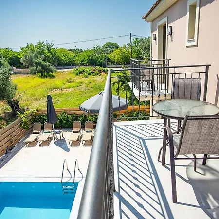 Willa Luxury Emily