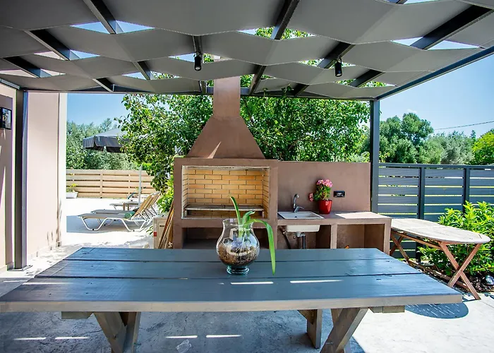 Luxury Emily Svoronata