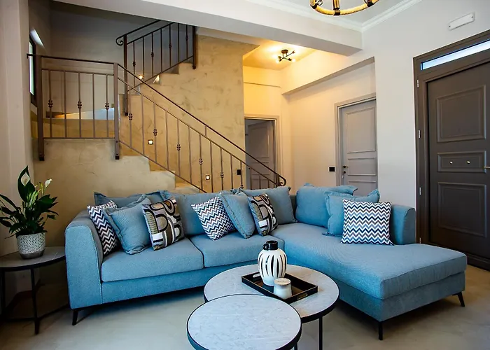 Luxury Emily * Svoronata